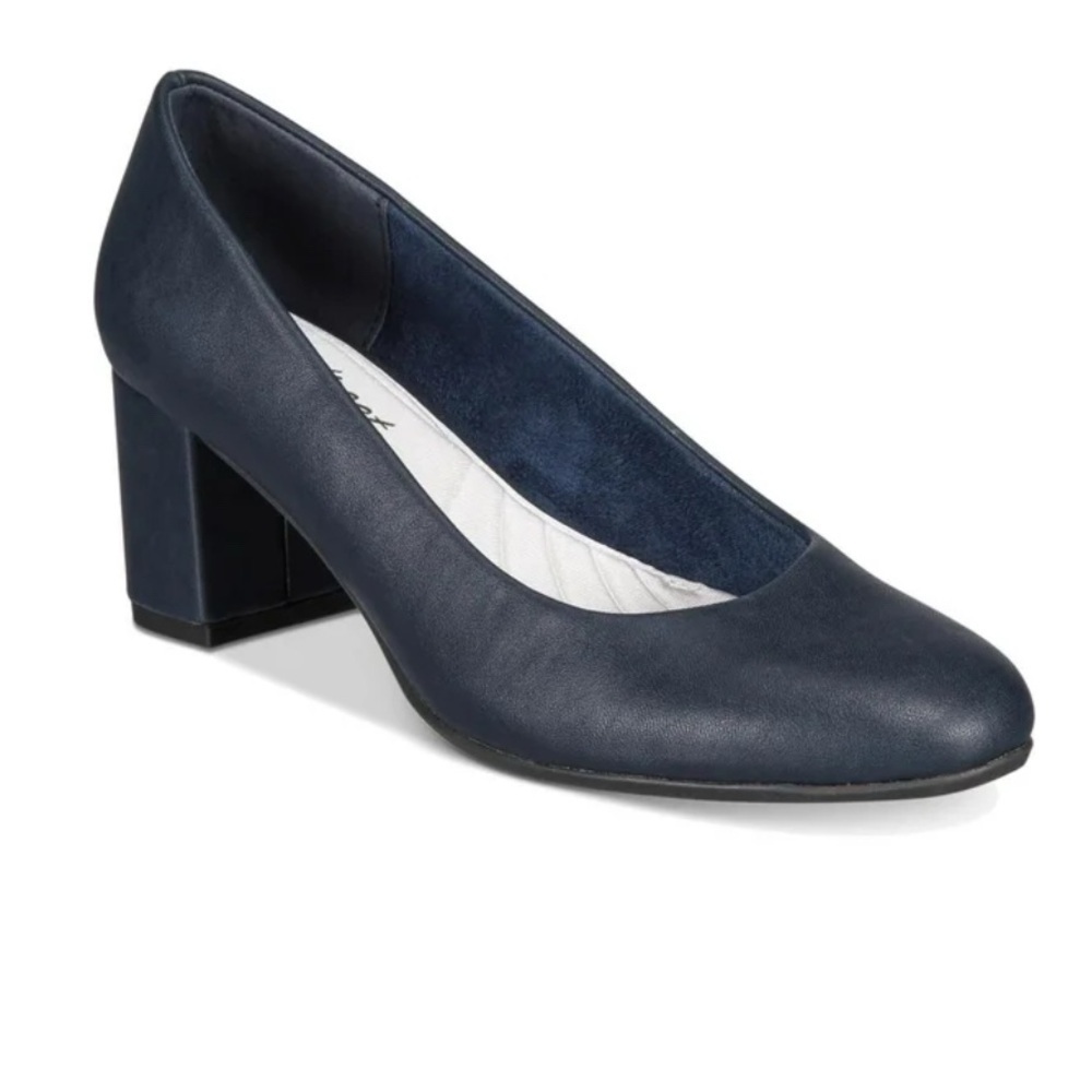Easy Street Women's‎ Black High Heel Pumps - Size 9.5 - NWOT